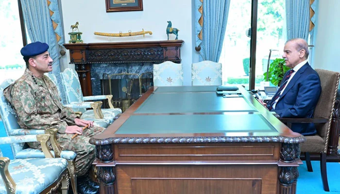 COAS Extends Congratulations to PM Shehbaz Sharif on Assuming Office, PHOTO PM OFFICE