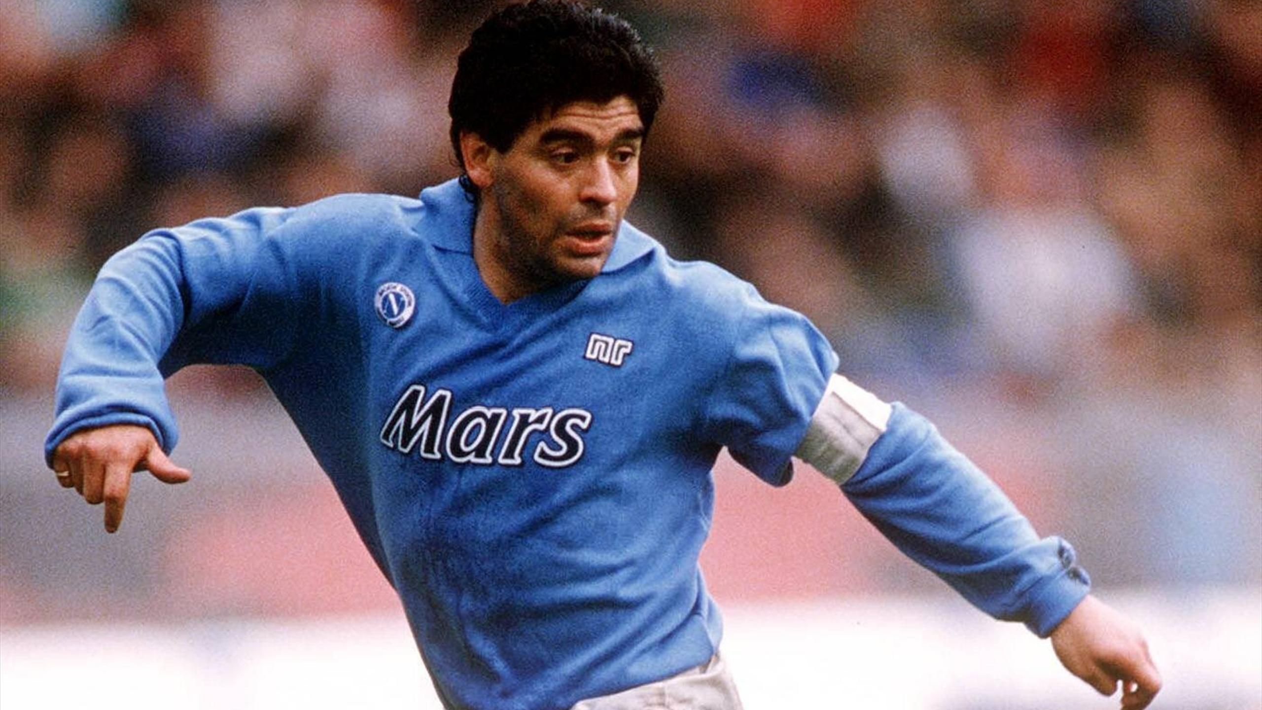 Maradona's Heirs Lose Bid to Halt Trophy Auction,photo wikicommons maradona