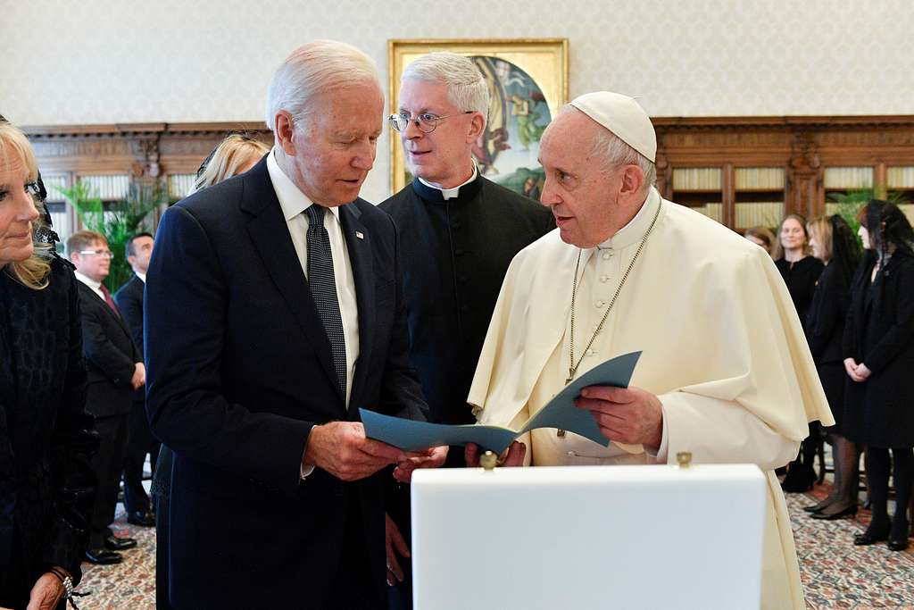 Pope Francis Hosts Comedians at Vatican, Emphasizes the Power of Humor, Photo PICRYL