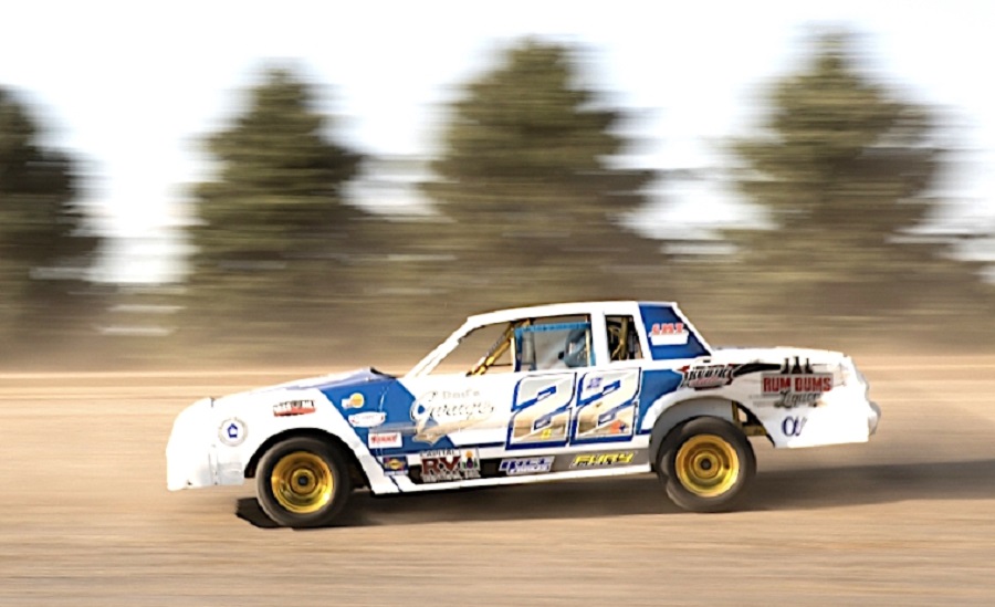 Nodak Speedway's Championship Night Thrills Fans, Photo Canada Race